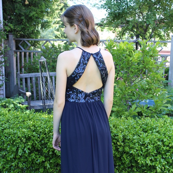 Vera Wang Blue Sequin Long Prom Dress - Picture 1 of 5
